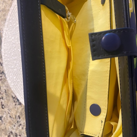 Petunia Pickle Bottom Diaper Pad Purse - Picture 6 of 12